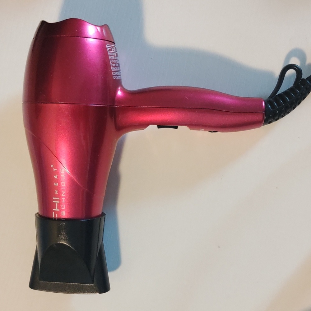 Mini Travel Hair Blowdryer with Concentrator Attachment